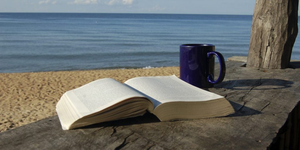 beach-book-coffee-mug