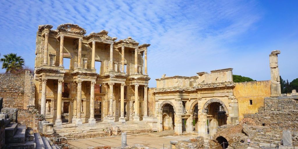 celsus-library-2670527_1920
