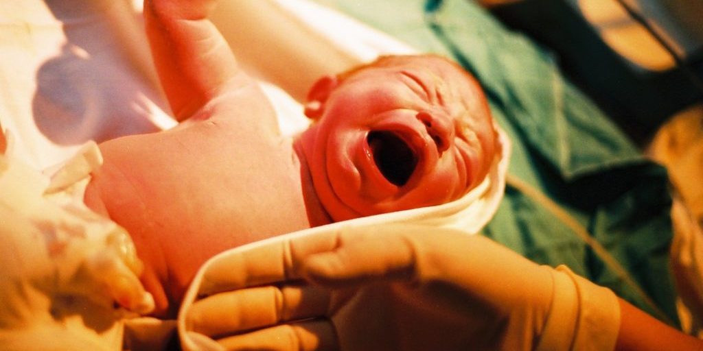 newborn-baby-crying-sxc_152848_8638